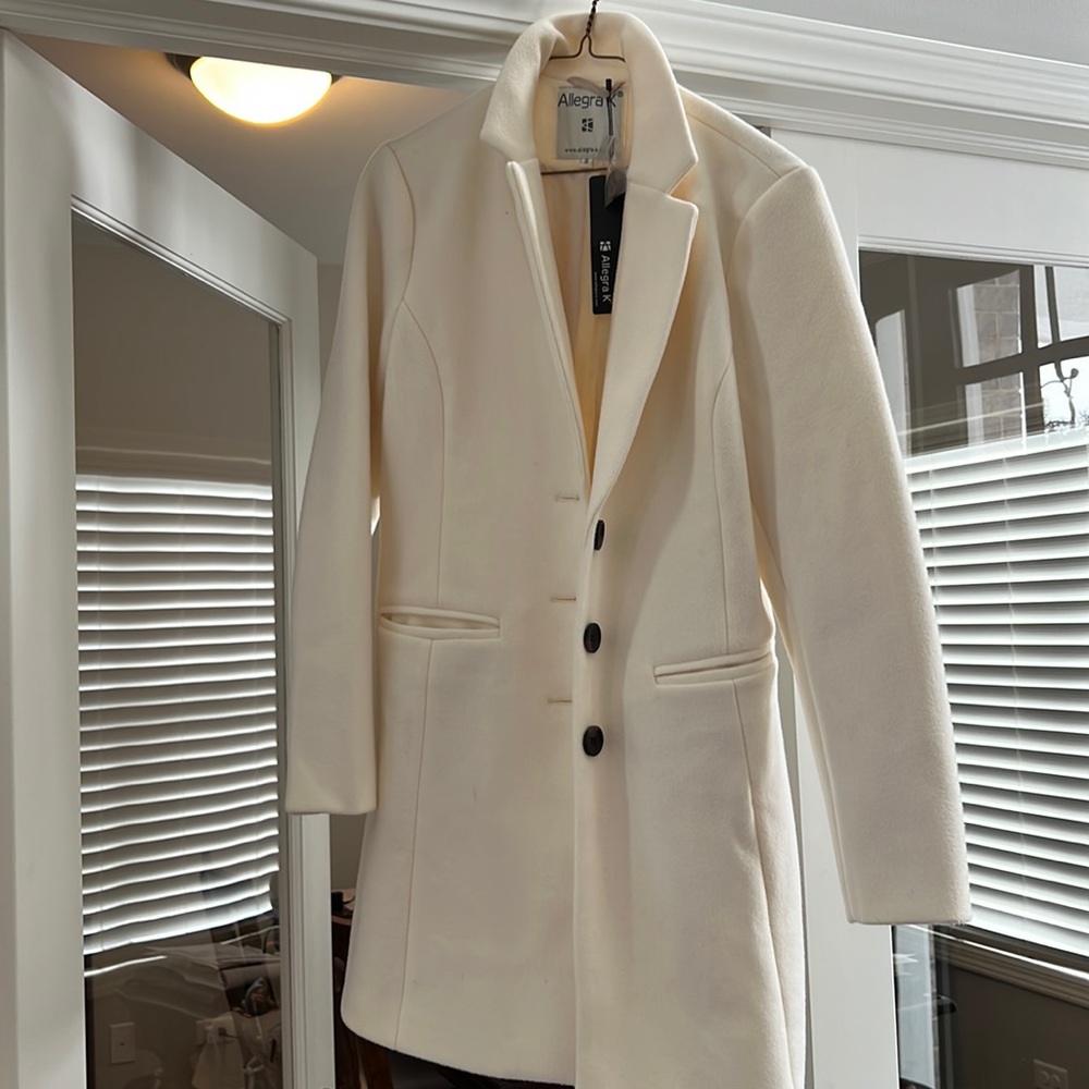 Women’s cream trench coat
